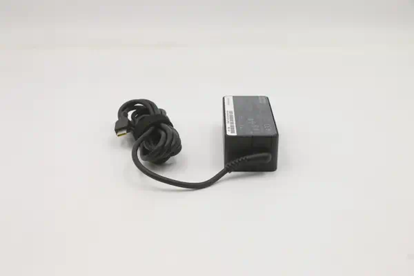 Lenovo 5A10W86243 adaptateur de puissance & onduleur Intérieure 45 W Noir - Chargeur et alimentation - visuel 4