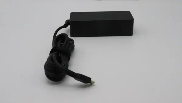 Lenovo 5A11E21011 adaptateur de puissance & onduleur Intérieure 45 W Noir - Chargeur et alimentation - visuel 6