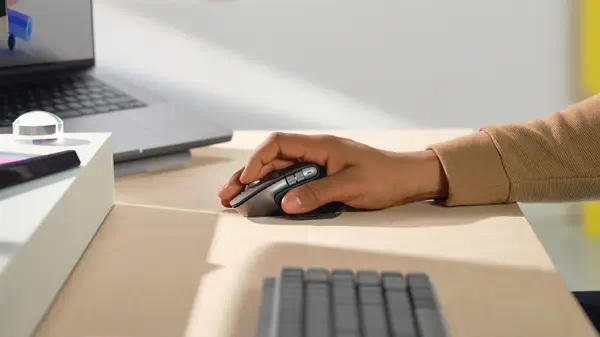 Logitech MX Master 3S souris Bureau Droitier Bluetooth Optique 8000 DPI - Souris - visuel 3