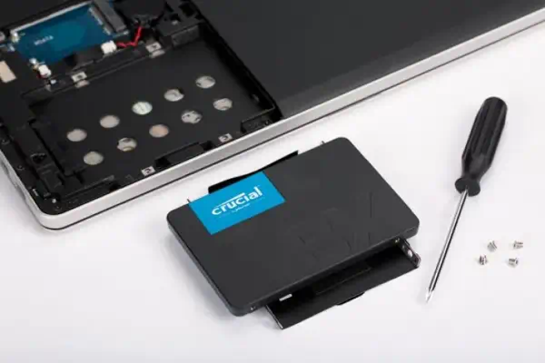 Crucial BX500 2 To 2.5" Série ATA III 3D NAND - Disque dur SSD - visuel 3
