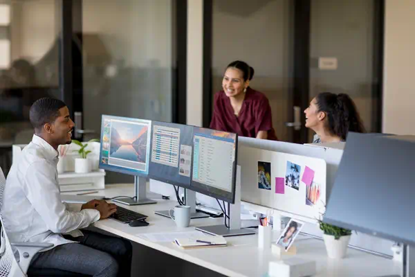 HP E-Series Écran E27q G4 QHD - Ecran Ordinateur - visuel 6