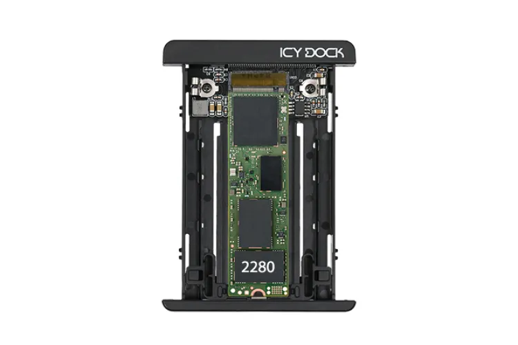 Icy Dock MB705M2P-B Boîtier de disques de stockage Enceinte ssd Noir M.2 - Adaptateur stockage - visuel 5