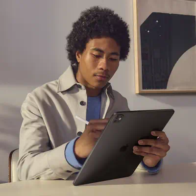 Apple iPad Pro 5G Apple M LTE-TDD & LTE-FDD 512 Go 27,9 cm (11") 12 Go Wi-Fi 7 (802.11be) iPadOS 26  - Tablette - visuel 4
