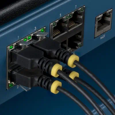 Câble Ethernet Cat6A Noir Ultra-Fin de 15cm, Lot de 10, UTP, Fil de Cuivre Nu Pur, Câble Patch Résea - StarTech - Switchs et Hubs - visuel 3