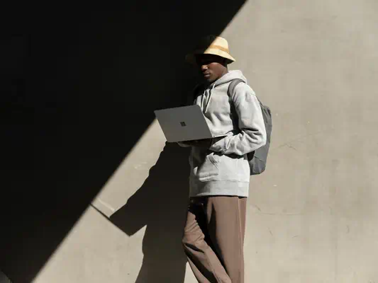 Microsoft Surface Laptop Go Intel® Core™ i5 i5-1035G1 Ordinateur portable 31,6 cm (12.4") Écran tact - PC Portable - visuel 10