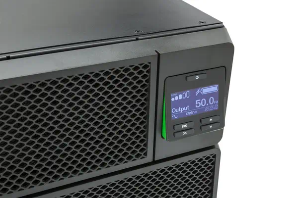 APC Smart-UPS On-Line SRT6KRMXLI - 6kW/VA, 6x C13, 4x C19, sortie monophasée câblée, montable en rac - Accessoire Onduleur - visuel 10