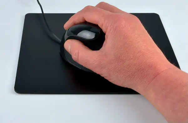 MCL TS-100/N tapis de souris Noir - Accessoire Divers - visuel 2