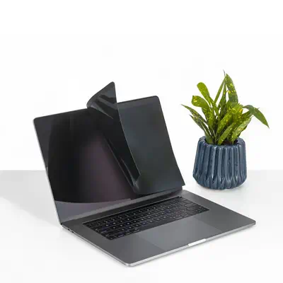 Filtre de confidentialité pour MacBook - 33 cm (13 po) - Mat ou brillant - StarTech - Protection d'écran et Filtre - visuel 4