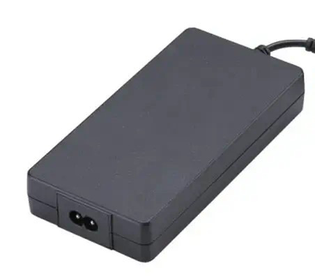 DLH DY-AI1591N adaptateur de puissance & onduleur Intérieure 130 W Noir - Chargeur et alimentation - visuel 1