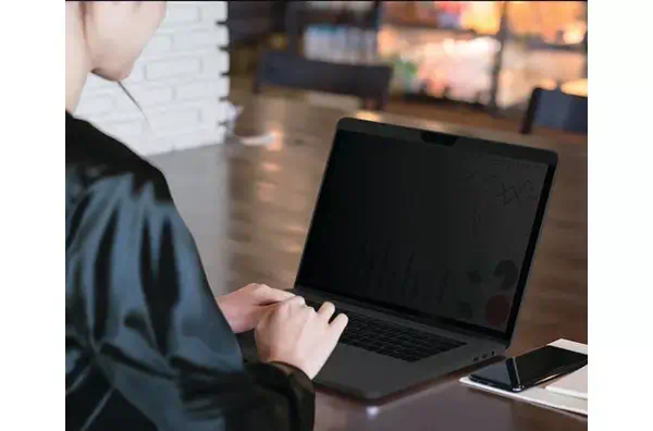 Filtre de confidentialité Amovible à 2 directions pour Surface Laptop 13.5" - Kensington - Protection d'écran et Filtre - visuel 2
