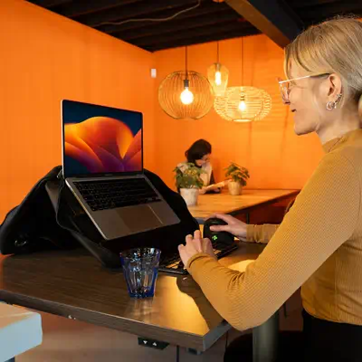 Sacoche pour ordinateur portable R-Go Viva, cuir pleine fleur, avec support int&eacute;gr&eacute; po - R-Go Tools - Accessoire - visuel 2