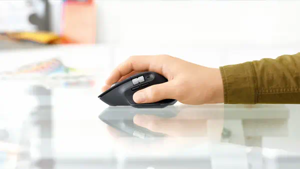 Logitech MX Master 3S Logitech - visuel 1 - hello RSE - PASSEZ D'UN DISPOSITIF À UN AUTRE