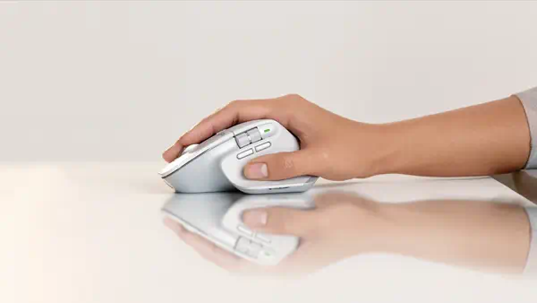 Logitech MX Master 3S Logitech - visuel 1 - hello RSE - PASSEZ D'UN DISPOSITIF À UN AUTRE