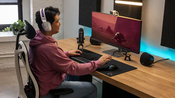 Logitech G G502 X PLUS Logitech - visuel 1 - hello RSE - Capteur HERO 25K