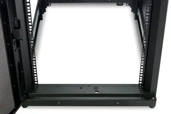 APC Netshelter SX 48U 750mm Wide x 1070mm APC - visuel 1 - hello RSE - Rails de montage réglables à éléments de fixation imperdables et alignement rapide