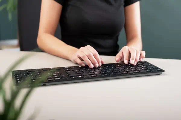 CHERRY KW 9100 SLIM Keyboard - Clavier - visuel 9