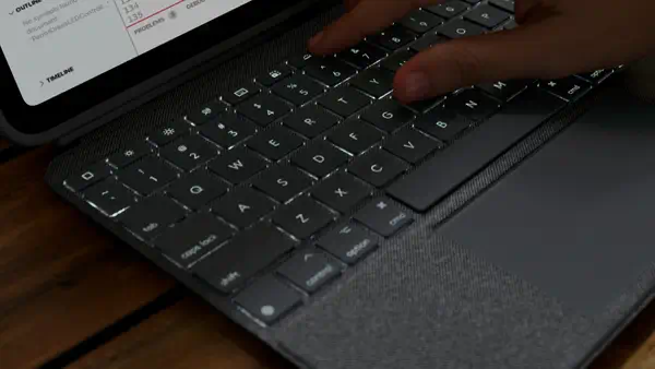 Logitech 920-011435 clavier pour tablette QWERTZ Allemand Smart Connector Gris - Clavier - visuel 9