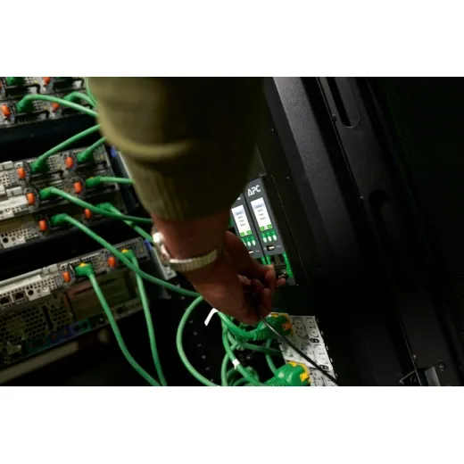 APC NetShelter Rack PDU Advanced Switched 34.6kW 3PH - Accessoire Onduleur - visuel 9