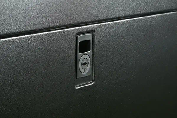 APC NetShelter SX 48U 750mm Wide x 1200mm APC - visuel 1 - hello RSE - Conception en baies optimisée pour ventilation latérale