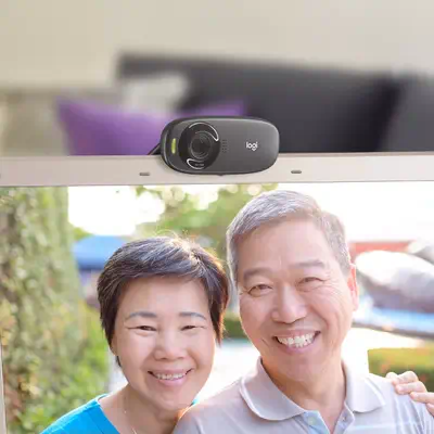 Logitech C310 webcam - Webcam Logitech - visuel 1 - hello RSE - UN MAINTIEN FERME
