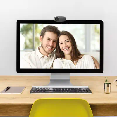 Logitech C310 webcam - Webcam Logitech - visuel 1 - hello RSE - UNE FLEXIBILITÉ QUI SURPASSE LES WEBCAMS INTÉGRÉES