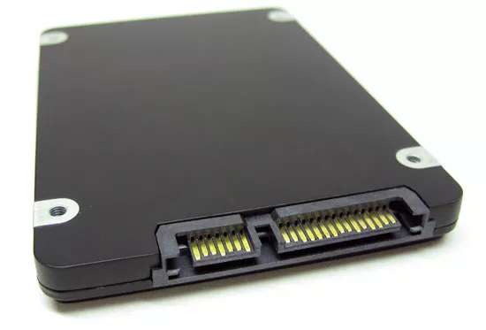 Vente FUJITSU SSD SATA III 512GB high speed bay Fujitsu au meilleur prix - visuel 2
