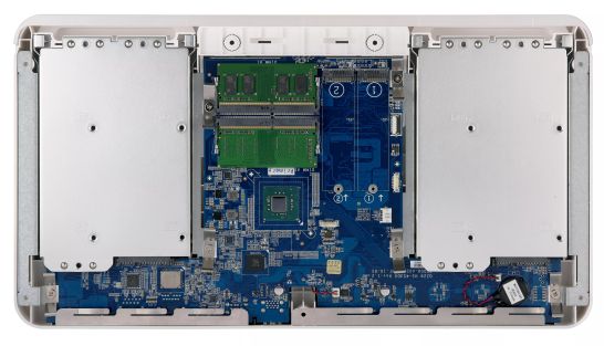 Vente QNAP HS-453DX-8G 4-drive fanless NAS Intel Celeron J4105 QNAP au meilleur prix - visuel 10
