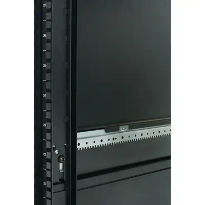 APC NetShelter SX 42U 750mm Wide x 1070mm APC - visuel 1 - hello RSE - Outils de réglage de l'enceinte et visserie fournis