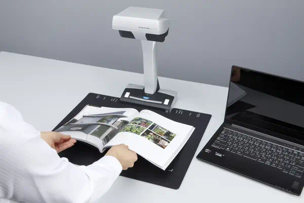 Ricoh ScanSnap SV600 Scanner aérien 285 x 218 Ricoh - visuel 1 - hello RSE - Gestion avancée des documents