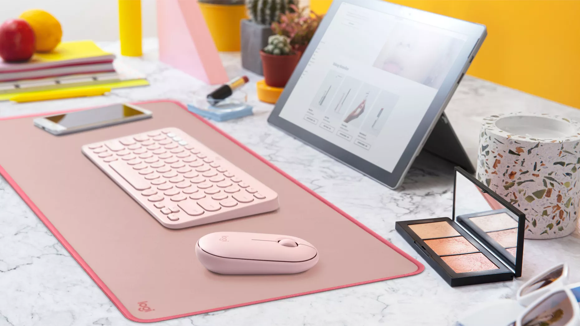 Vente LOGITECH Desk Mat Studio Series Mouse pad lavender Logitech au meilleur prix - visuel 8