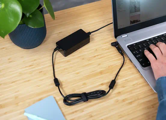 Trust Primo adaptateur de puissance & onduleur Intérieure 70 W Noir - Batterie - visuel 5