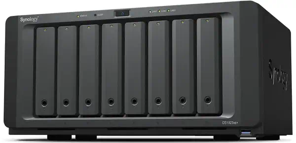Synology DiskStation DS1823XS+ serveur de stockage NAS Tower Ryzen Embedded V1780B 8 Go DDR4 0 To Di - Serveur NAS - visuel 1