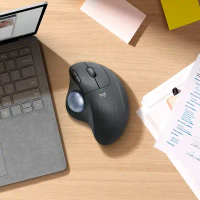 Logitech ERGO M575 Logitech - visuel 1 - hello RSE - JUSQU'À 24 MOIS D'AUTONOMIE DES PILES