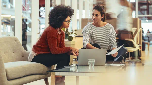 AOC E3 27E3QAF LED display 68,6 cm (27") 1920 x 1080 pixels Full HD Noir - Ecran Ordinateur - visuel 10