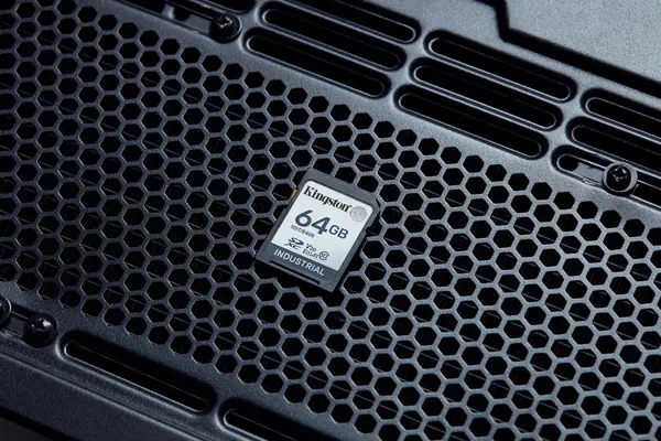 Kingston Technology 64G SDXC Industrial pSLC - Carte Mémoire - visuel 8
