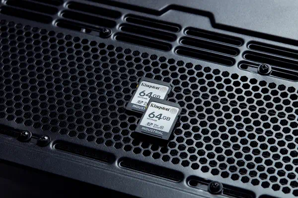 Kingston Technology 64G SDXC Industrial pSLC - Carte Mémoire - visuel 10