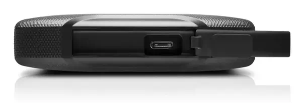 SanDisk G-DRIVE ArmorATD disque dur externe 5 To Sandisk - visuel 1 - hello RSE - De l'espace pour toutes vos aventures