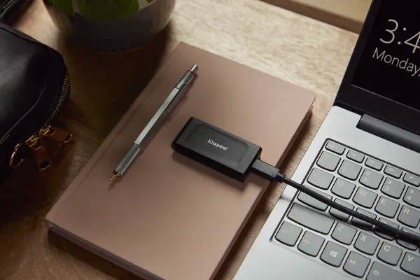 1TB XS1000 External USB 3.2 Gen 2 Portable Kingston - visuel 1 - hello RSE - Prise en charge de l'USB 3.2 Gen 2