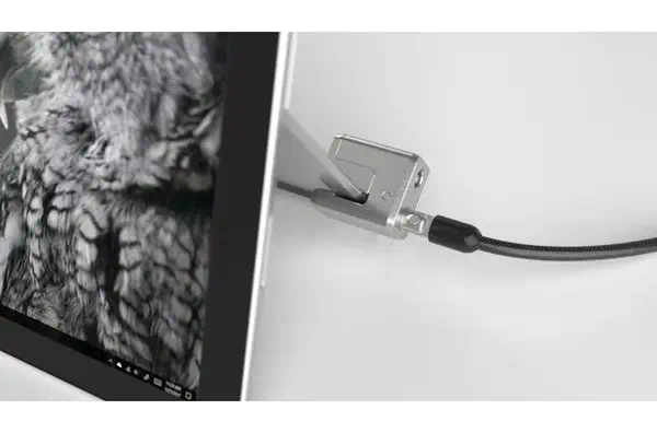 Câble de sécurité à clé pour Surface Pro Kensington - visuel 1 - hello RSE - Câble en acier carbone