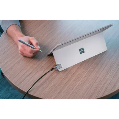Câble de sécurité à clé pour Surface Pro Kensington - visuel 1 - hello RSE - Technologie de verrouillage non invasive