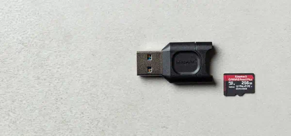 Kingston Technology MobileLite Plus lecteur de carte mémoire USB 3.2 Gen 1 (3.1 Gen 1) Type-A Noir - Accessoire Stockage - visuel 5