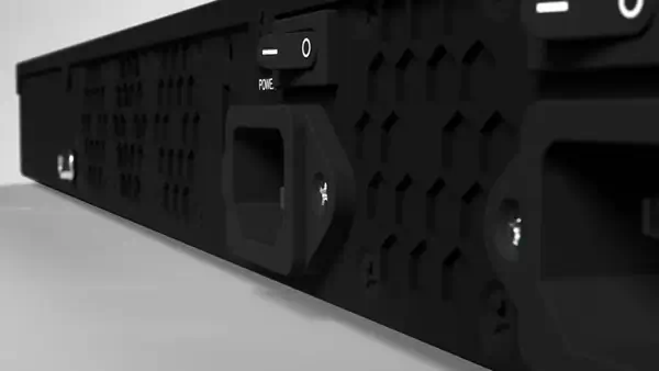 STORMSHIELD NA-SN520 pare-feux (matériel) 1U - Firewall - visuel 2