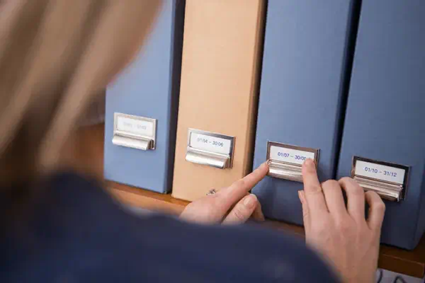 Brother M-K223B ruban d'étiquette Bleu sur blanc - Autres consommables - visuel 2