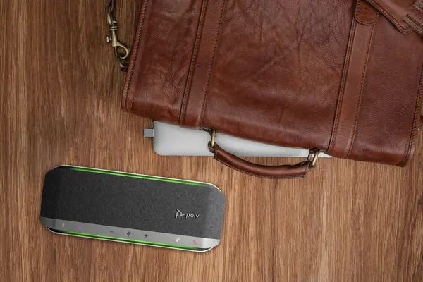 Haut-parleur Poly Sync 40+ certifié Microsoft Teams USB-A USB-C +adaptateur BT700 USB-A - HP - Visioconférence - visuel 1