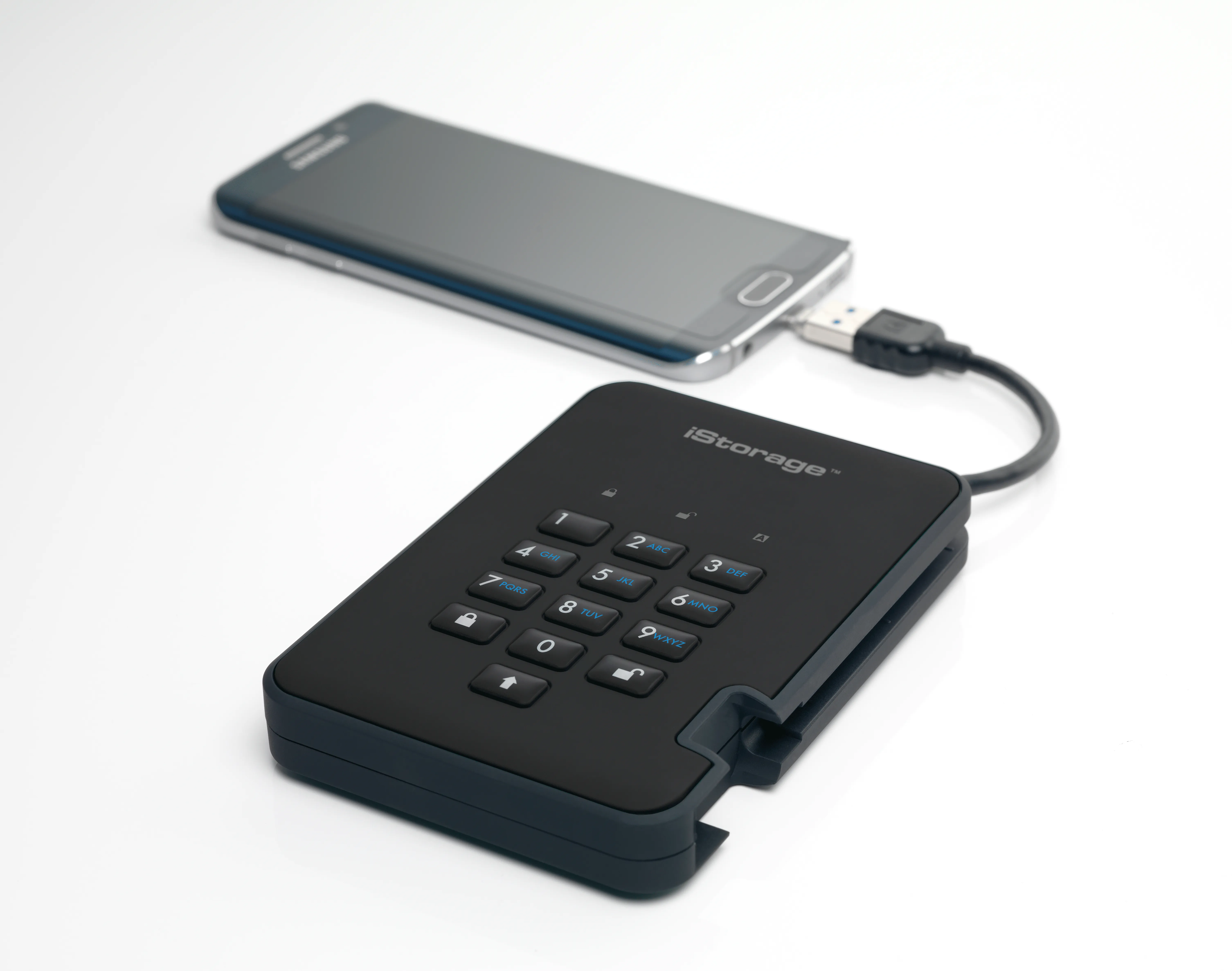 diskAshur2 256-bit 1TB USB 3.2 secure encrypted solid-state drive - Black IS-DA2-256-SSD-1TB-B - iStorage - Disque dur SSD - visuel 7