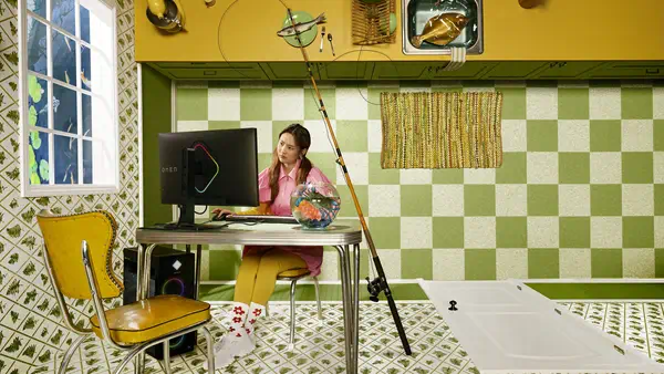 Écran gamer QHD 240 Hz OMEN 27 pouces HP - visuel 1 - hello RSE - Fréquence de rafraîchissement de 240 Hz