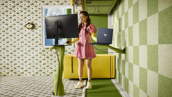 Écran gamer incurvé WQHD 165 Hz OMEN 34 HP - visuel 1 - hello RSE - Écran ClearMR 5000 certifié VESA